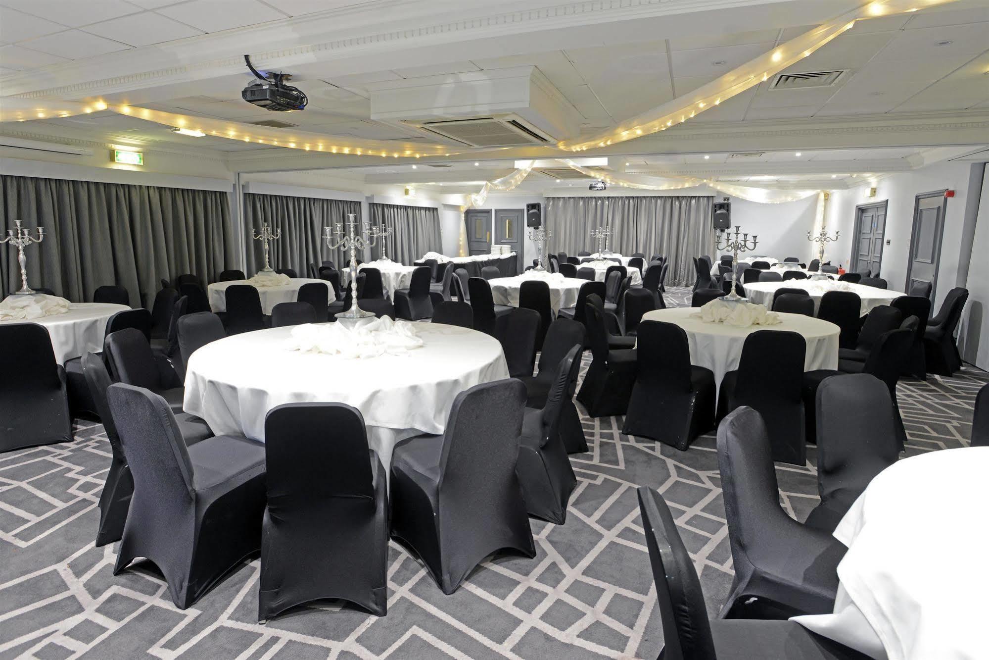 Village Hotel Birmingham וואלסל מראה חיצוני תמונה